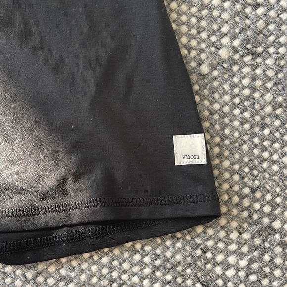 Black vuori tank small! Never worn, tag still on! - Picture 4 of 5